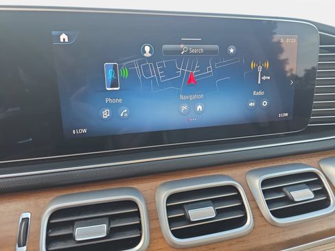 Used 2024 Mercedes-Benz GLS 580 4MATIC image 20