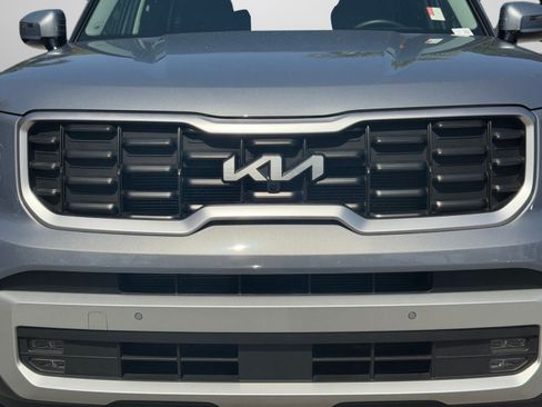 Used 2025 Kia Telluride SX w/ SX Captain's Chair Package FWD image 2