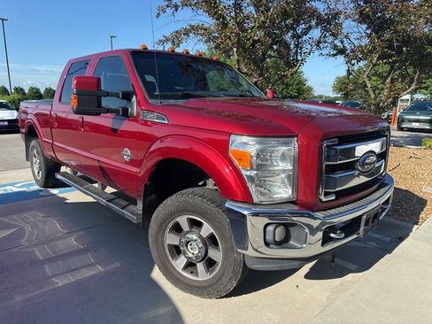 Used 2015 Ford F250 Lariat w/ Lariat Chrome Package AWD/4WD image 1
