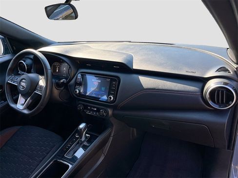 Used 2021 Nissan Kicks SR image 26