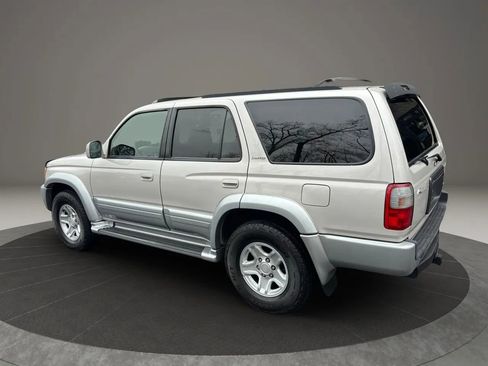Used 2000 Toyota 4Runner Limited AWD/4WD image 12