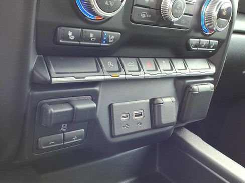 Used 2021 GMC Sierra 1500 SLT w/ SLT Premium Package image 14