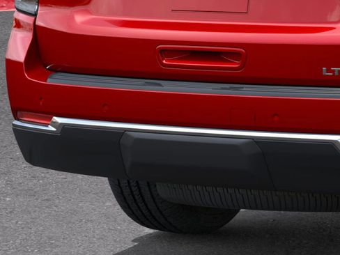 New 2026 Chevrolet Suburban LT w/ Comfort Package image 14