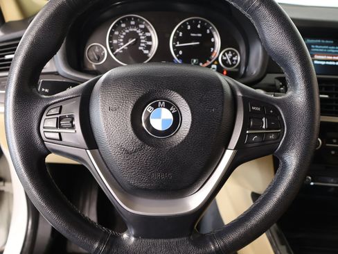 Used 2017 BMW X3 sDrive28i RWD image 3
