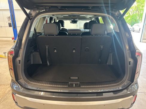 Certified 2023 Kia Telluride EX w/ EX Captain's Chair Package AWD/4WD image 34