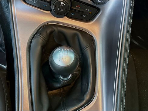 Used 2023 Dodge Challenger R/T w/ Plus Package image 20