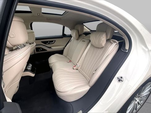 Certified 2023 Mercedes-Benz S 500 4MATIC w/ AMG Line image 21