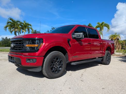 Used 2025 Ford F150 XLT w/ Equipment Group 302A MID AWD/4WD image 8