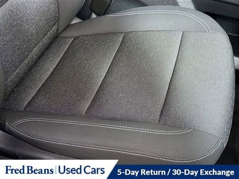 Used 2025 Chevrolet Traverse LT FWD image 34