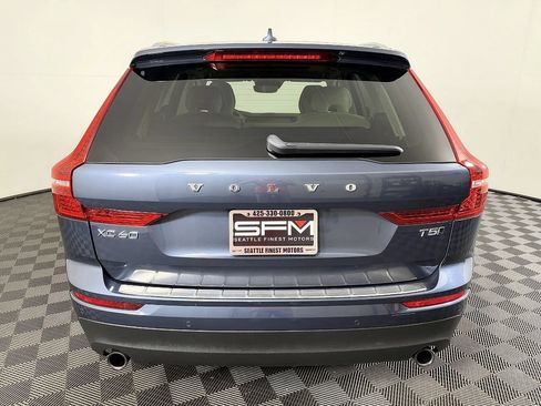 Used 2021 Volvo XC60 T5 Momentum w/ Premium Package AWD/4WD image 10