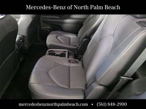 Used 2024 Toyota Grand Highlander Limited image 13