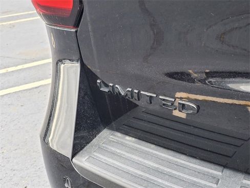 Certified 2023 Ford Expedition Limited image 34