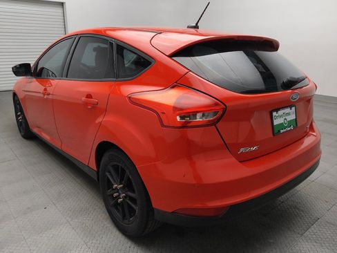 Used 2017 Ford Focus SE FWD image 5