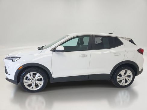 Used 2025 Buick Encore GX Preferred FWD image 4