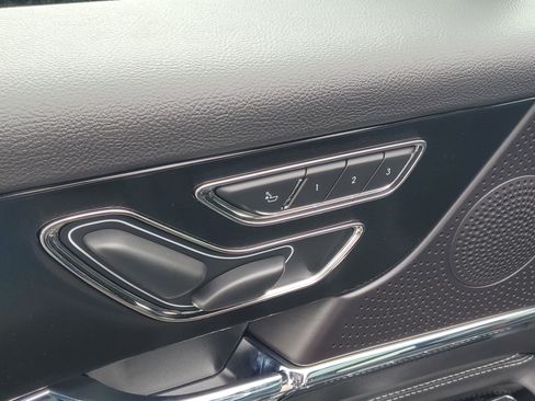 New 2026 Lincoln Corsair Premiere image 9