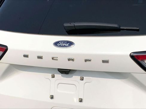 Used 2022 Ford Escape SEL w/ Technology Package FWD image 27