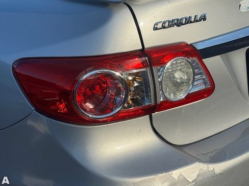 Used 2012 Toyota Corolla S FWD image 10