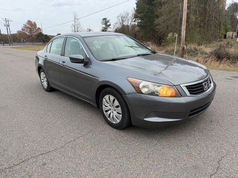 Used 2009 Honda Accord LX image 4