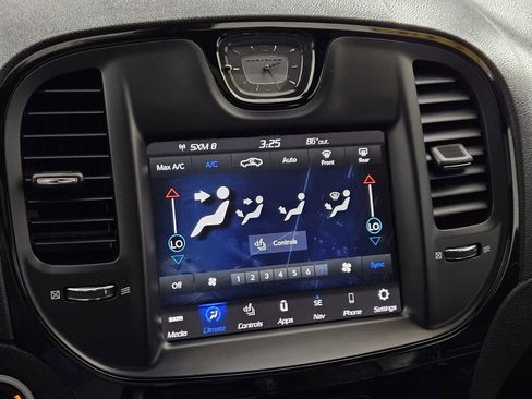 Used 2023 Chrysler 300 S image 15