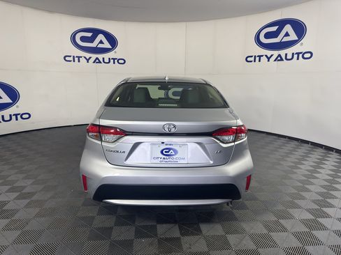 Used 2022 Toyota Corolla LE FWD image 4