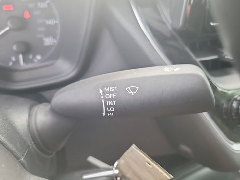 Certified 2024 Toyota Corolla LE image 28