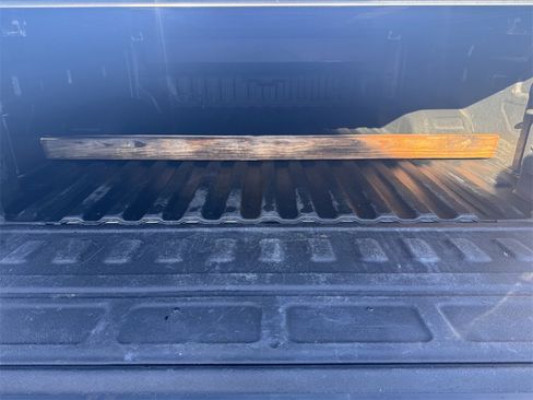 Used 2024 Chevrolet Silverado 2500 LT image 12