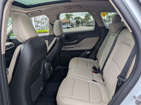 New 2026 Lincoln Corsair Reserve FWD image 13