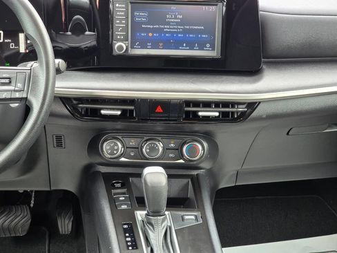 Used 2025 Nissan Kicks S FWD image 16