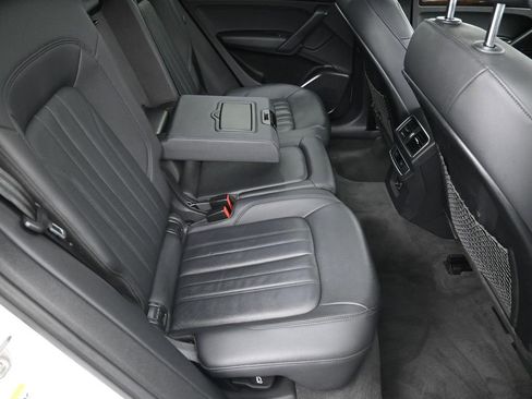 Used 2019 Audi Q5 2.0T Premium image 28