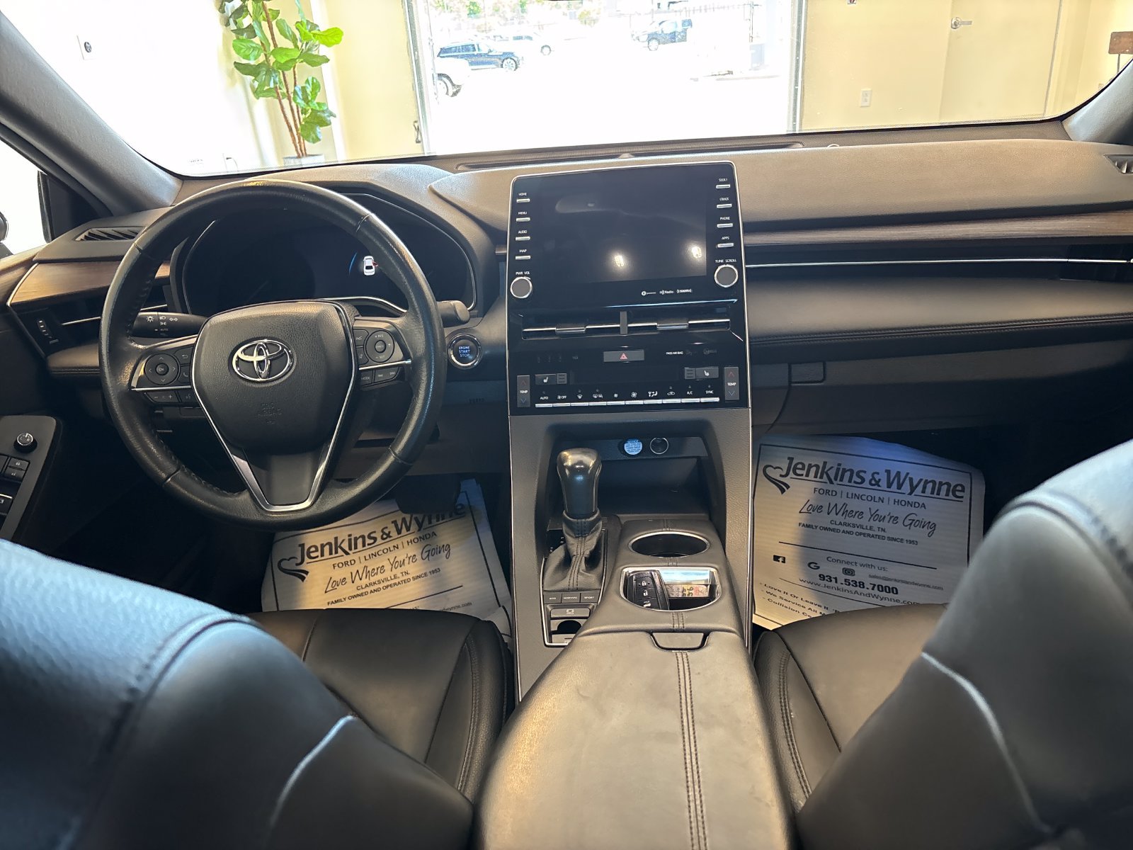 Used 2022 Toyota Avalon XLE FWD image 8