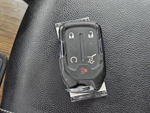 Used 2017 GMC Acadia SLE w/ Driver Alert Package I FWD image 39