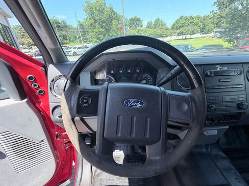 Used 2011 Ford F250 XL RWD image 12