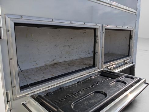 Used 2022 GMC Savana 3500 w/ Power Convenience Package image 29