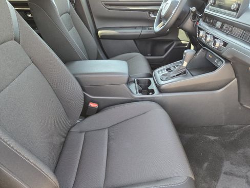 Used 2025 Honda CR-V LX image 10