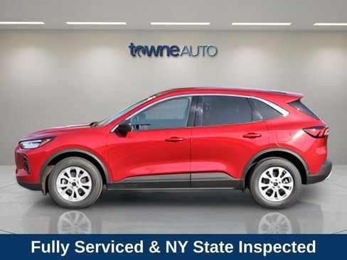 Used 2023 Ford Escape Active AWD/4WD image 2