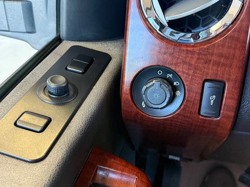 Used 2014 Ford F250 King Ranch w/ Snow Plow Prep Package image 21