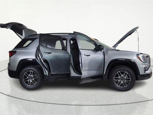 New 2026 GMC Terrain AT4 AWD/4WD image 8