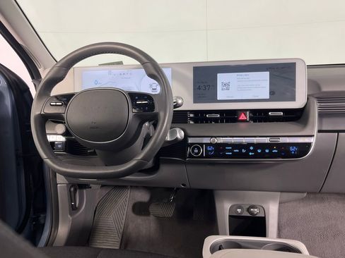 Used 2024 Hyundai Ioniq 5 SEL image 13