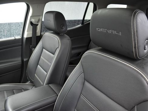 Used 2022 GMC Acadia Denali w/ Denali Technology Package AWD/4WD image 14