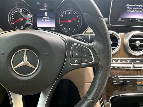 Used 2018 Mercedes-Benz GLC 300 image 25