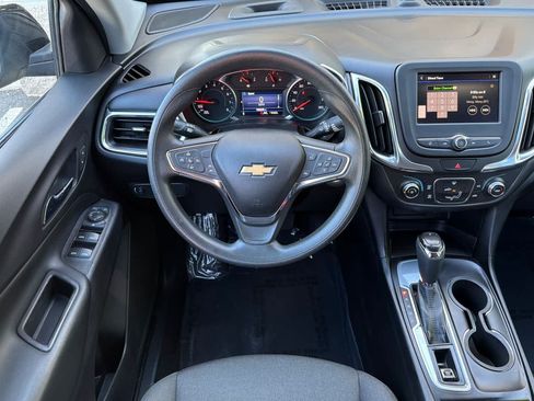 Used 2020 Chevrolet Equinox LT FWD image 16