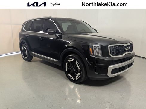 Used 2024 Kia Telluride EX w/ EX Captain's Chair Package FWD image 1