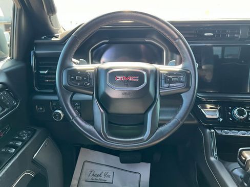 Used 2024 GMC Sierra 1500 AT4X image 12