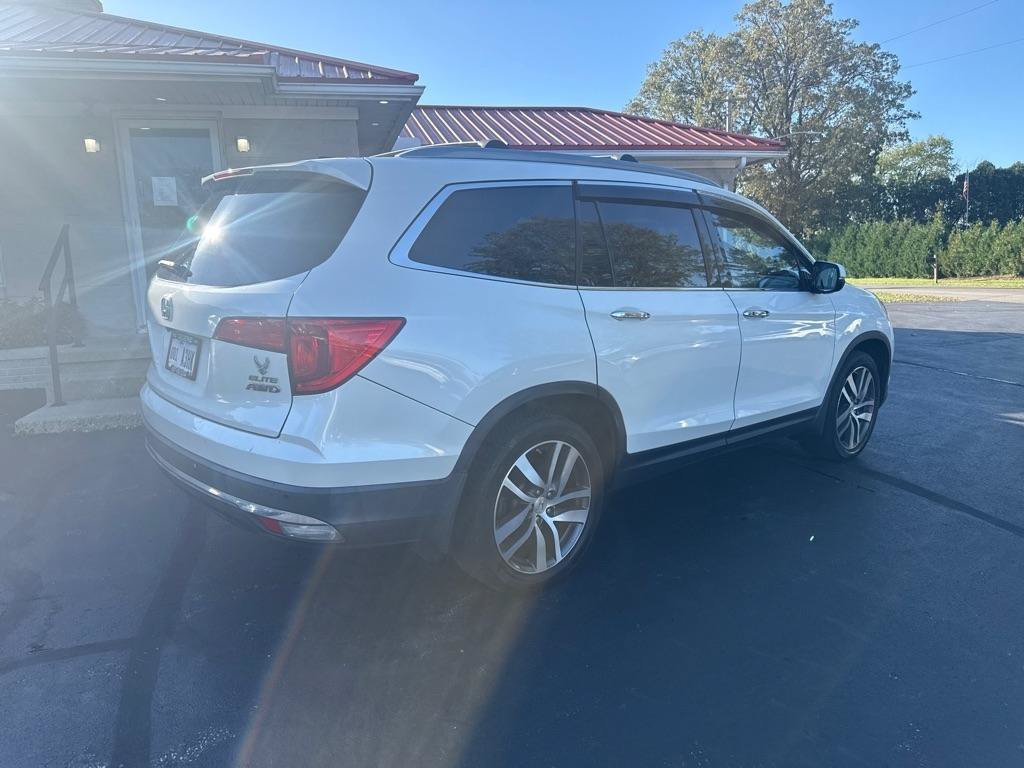 Used 2017 Honda Pilot Elite image 6