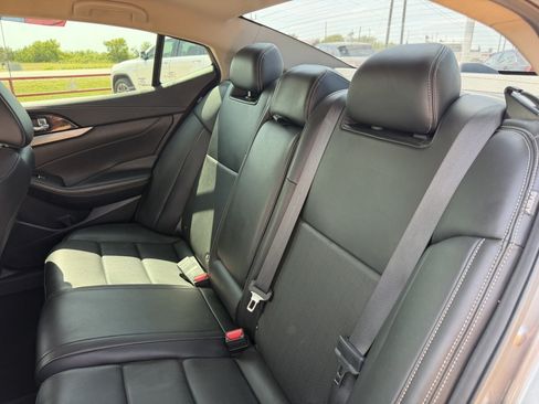 Used 2020 Nissan Maxima 3.5 SV w/ Floor Mat Group FWD image 19