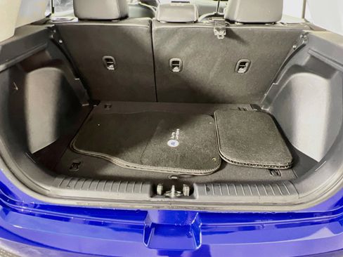 Used 2024 Hyundai Venue Limited FWD image 24