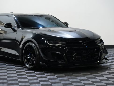 Used 2020 Chevrolet Camaro ZL1 RWD image 9