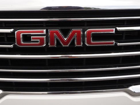Used 2022 GMC Terrain SLT w/ Infotainment Package II FWD image 38