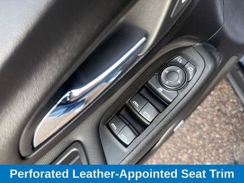 Used 2024 Chevrolet Equinox RS w/ RS Leather Package image 12