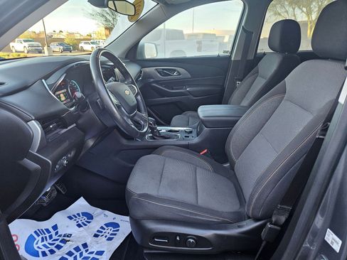 Used 2021 Chevrolet Traverse LT w/ LPO, Floor Liner Package image 16